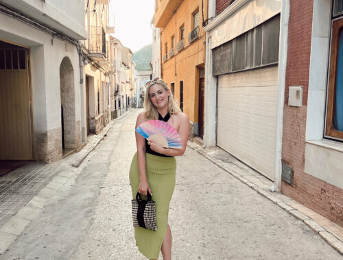 Green Color Combinations for Summer Outfits
