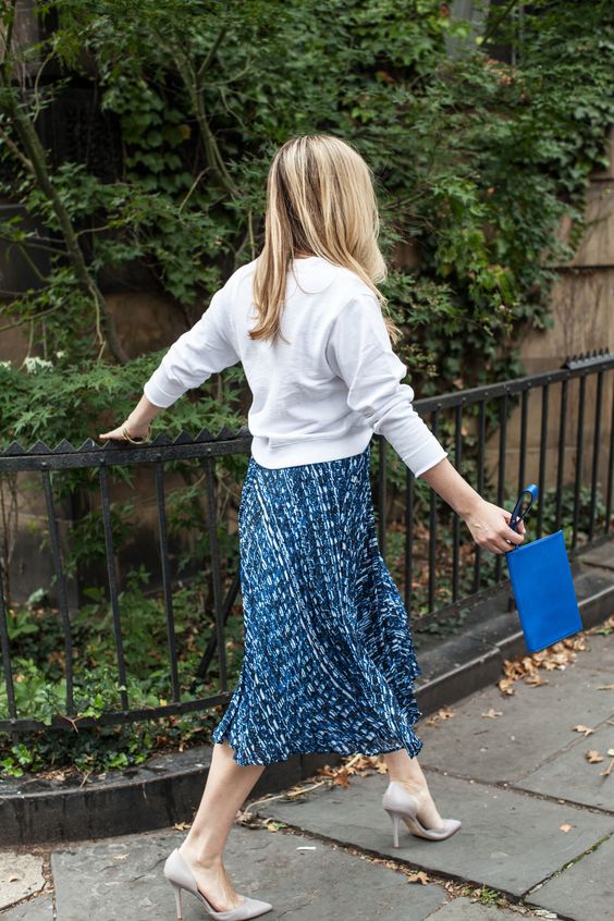 how to style a skirt with a sweater