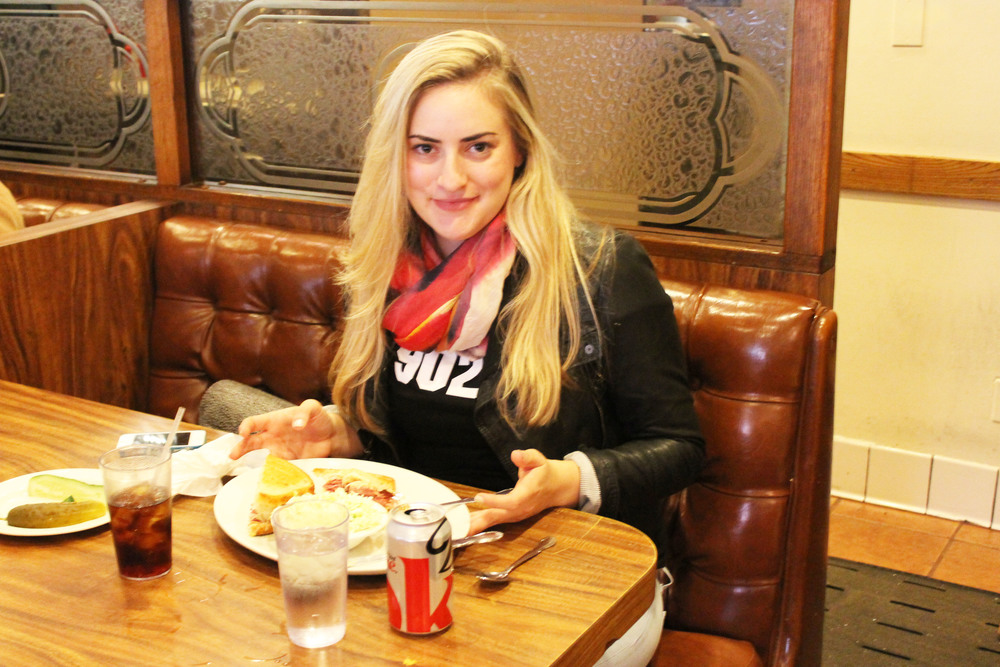 Where to Eat in Los Angeles to see a Celebrity